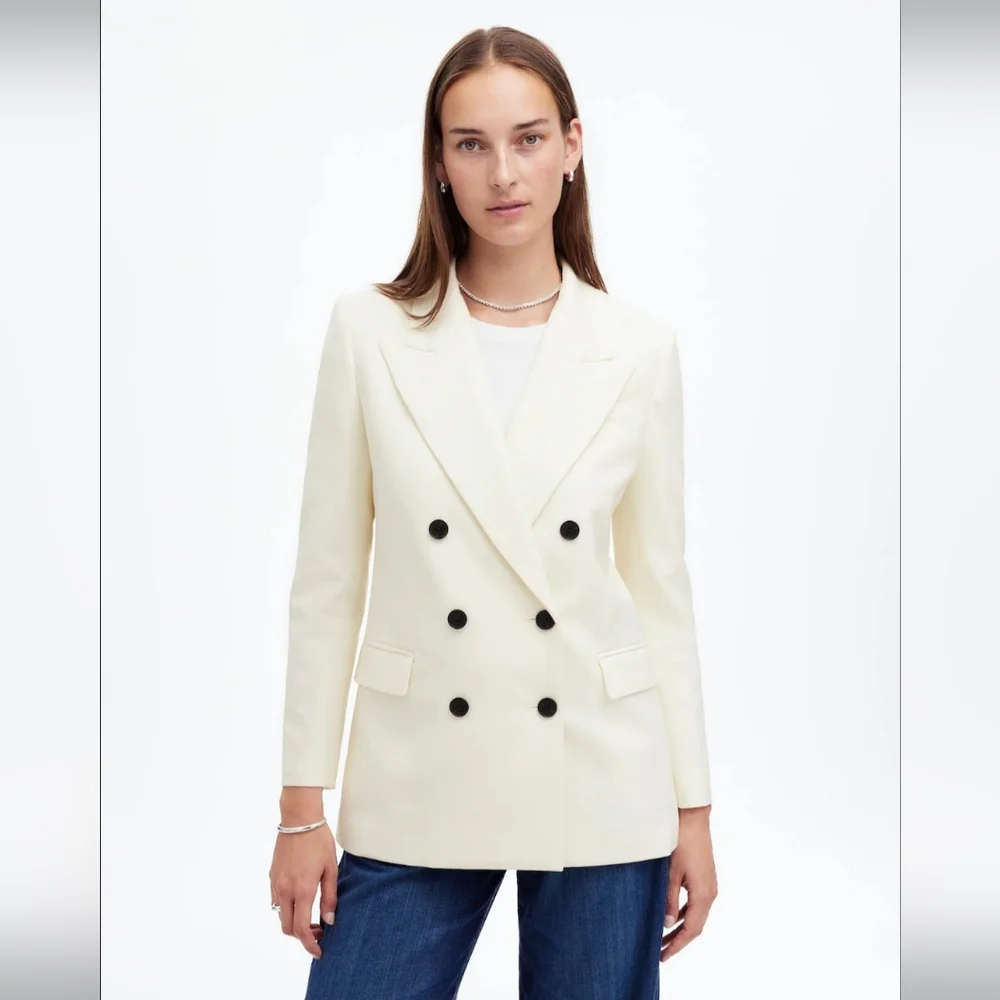 KNOW.ONE.CARES WOMEN'S WHITE TUXEDO BLAZER SIZE MEDIUM NWT